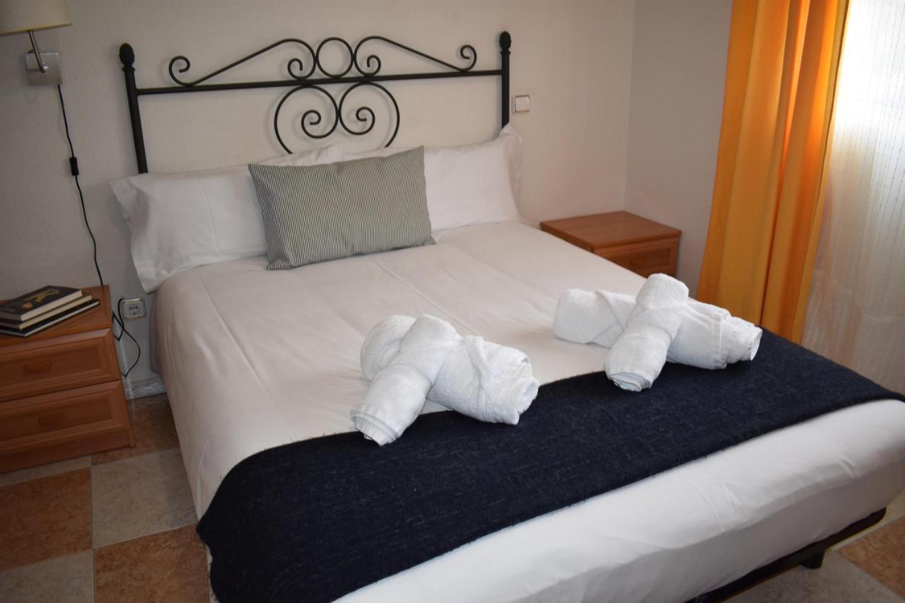 Hotel El Ancla Villanueva de la Cañada Dış mekan fotoğraf