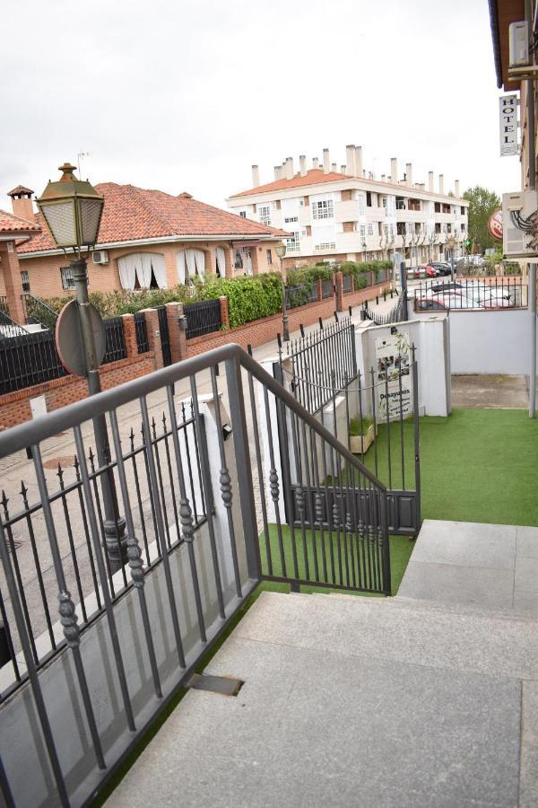Hotel El Ancla Villanueva de la Cañada Dış mekan fotoğraf