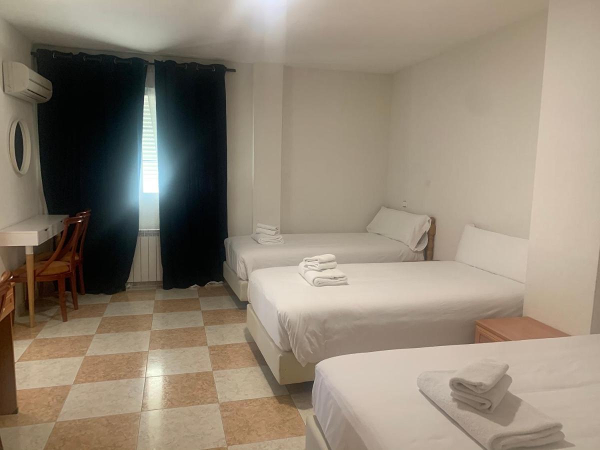 Hotel El Ancla Villanueva de la Cañada Dış mekan fotoğraf